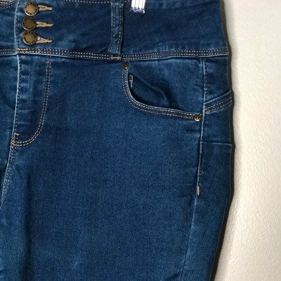 Jeans - Picture 4 of 7